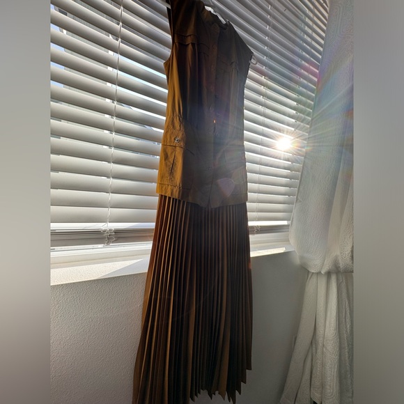 Anthropologie Pleated Sleeveless Midi Dress NWT - Picture 2 of 4